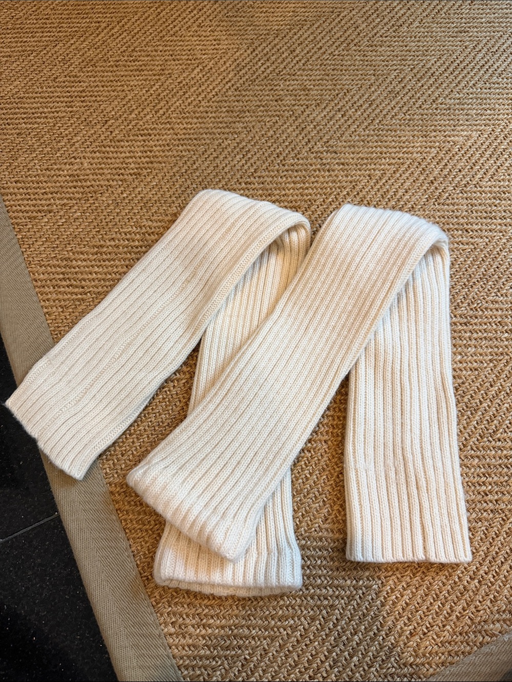 Brandy Melville Cream Ribbed Knit Leg Warmers